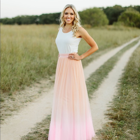 Meet your Posher, Alexis - Picture 1 of 1